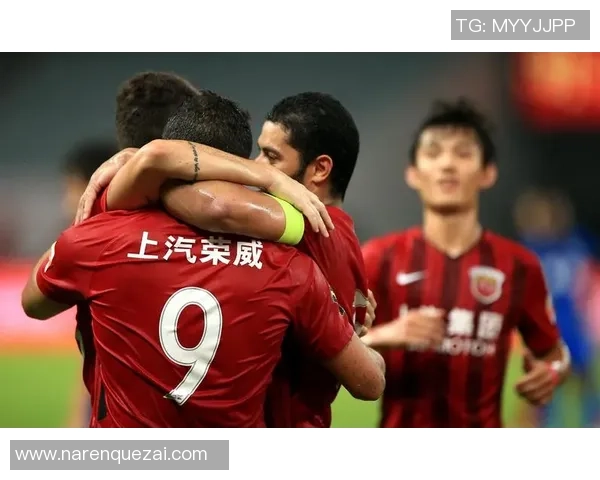 上港与首尔激战成名场面精彩进球视频回顾与分析