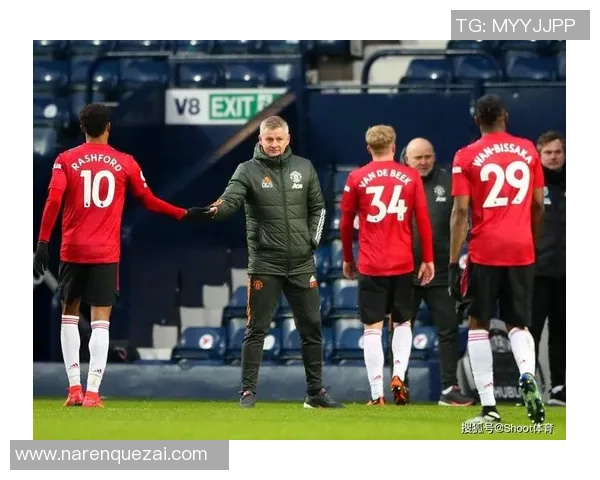 克拉斯与安郅激战正酣球迷期待精彩对决与精彩进球瞬间