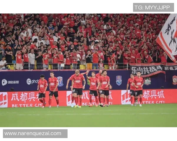 国安迎战东京咪咕全力争胜展现球队实力与斗志