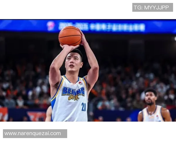 翟晓川：从篮球场上的拼搏到生活中的坚持与梦想