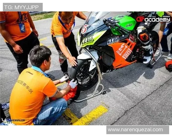 卡潘与波青年激战正酣双方争夺关键胜利展现精彩对抗