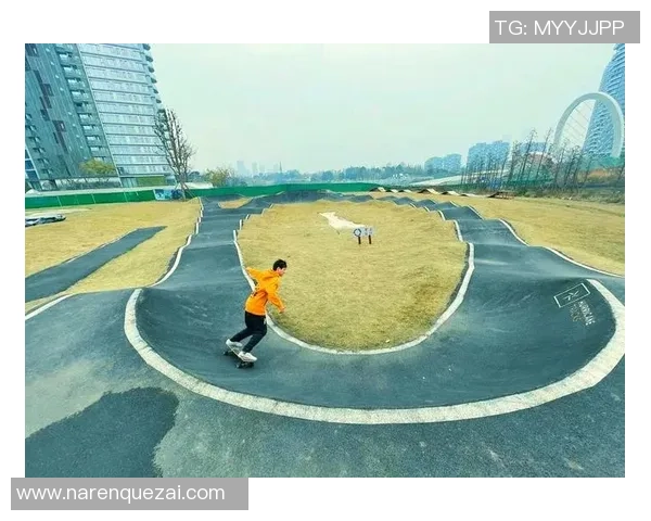 滑板文化的魅力：深入探索成都滑板队的灵活技巧与团队精神